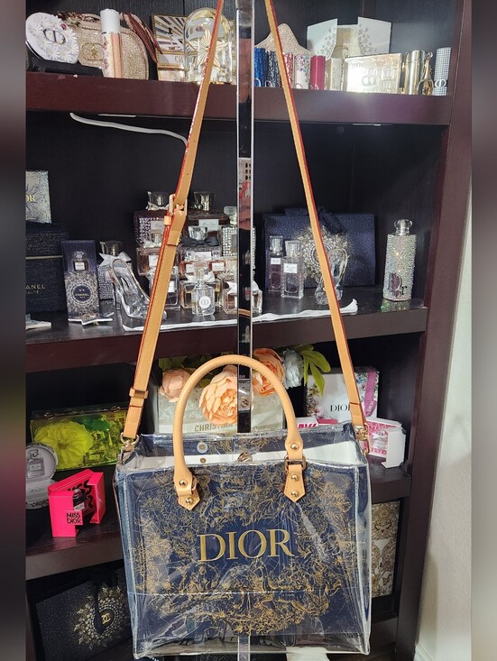 Dior Handbags - Dior Tote